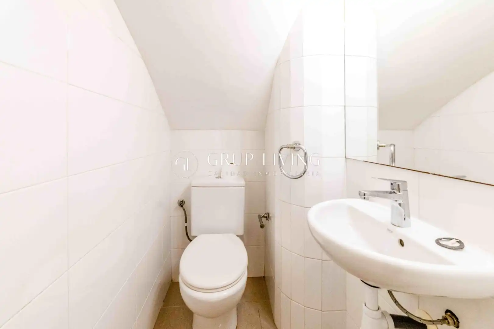 Casa amb terrassa en venda a Can Girona - Terramar - Vinyet, imagen 9
