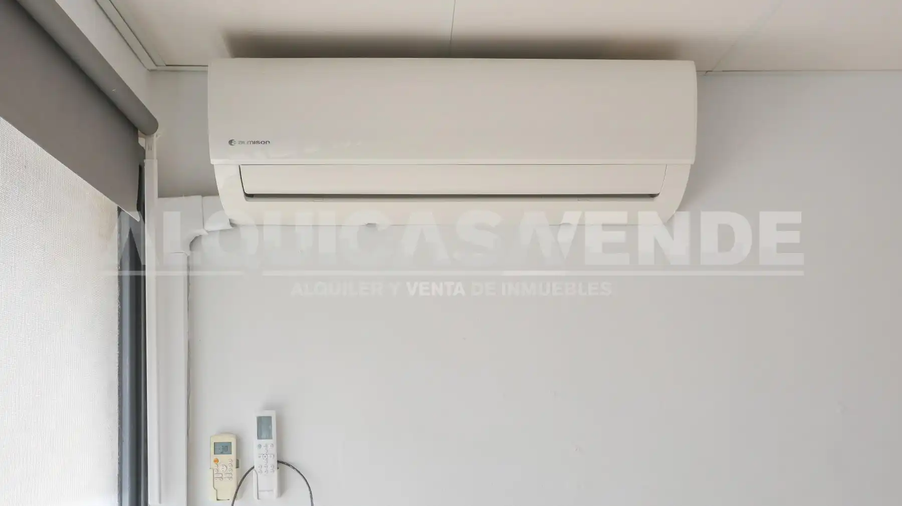 Außenansicht von Büro zur Miete in Sevilla mit Klimaanlage
