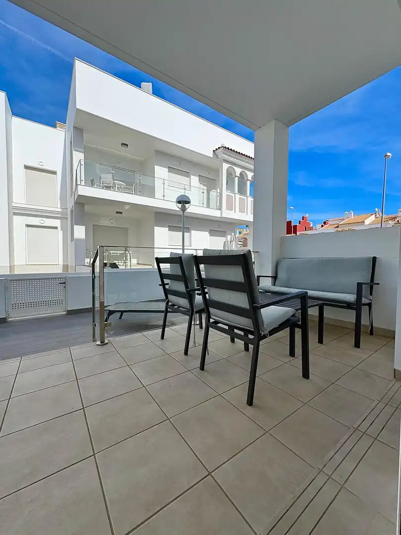 Bungalow amb terrassa en venda a Avenida Avenida de Málaga, 24A, imagen 5