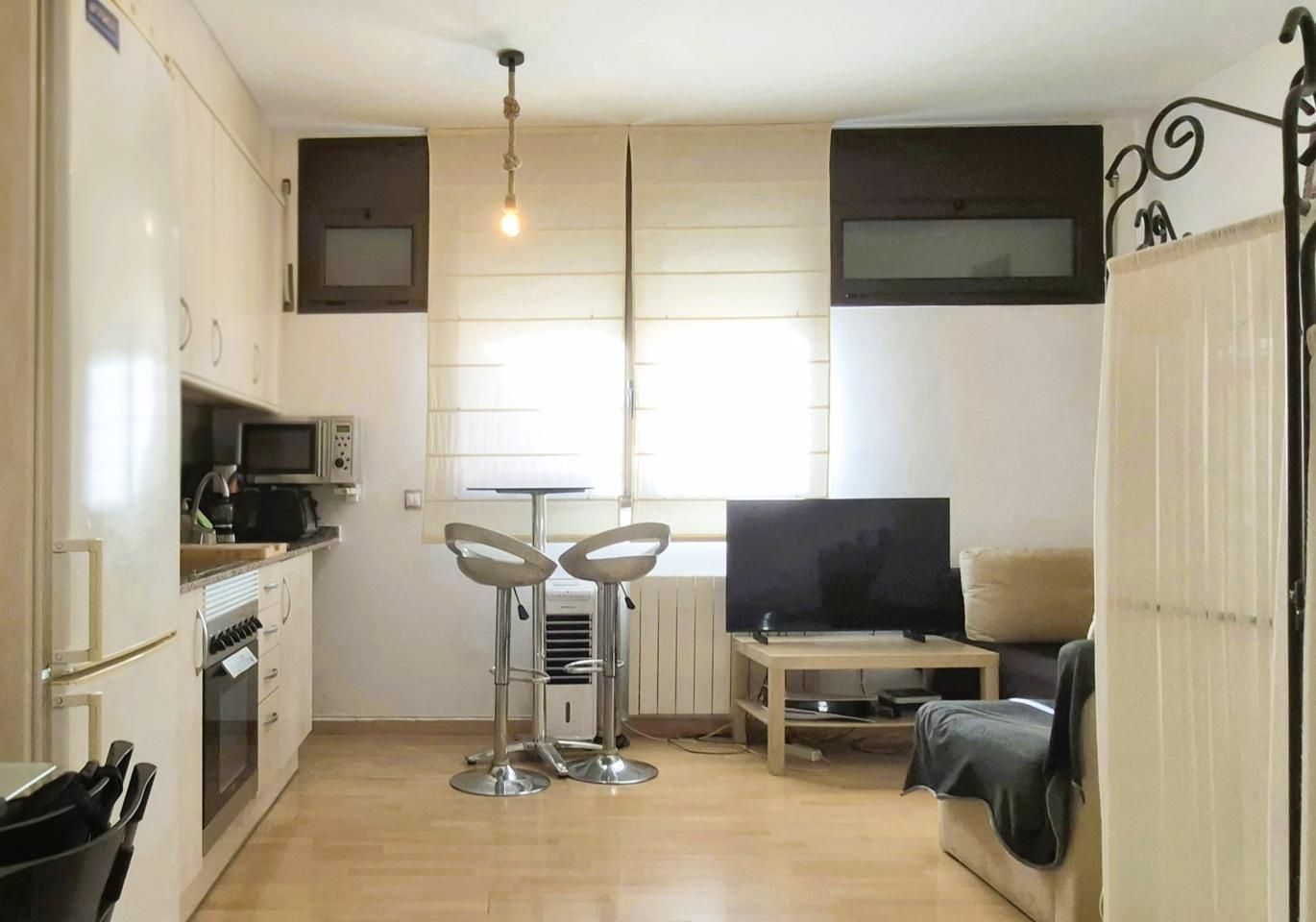 Sala de estar de Estudio en venta en Terrassa con Amueblado