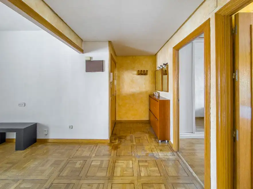 Wohnung zur Miete in Calle de Mateo García, Ventas
