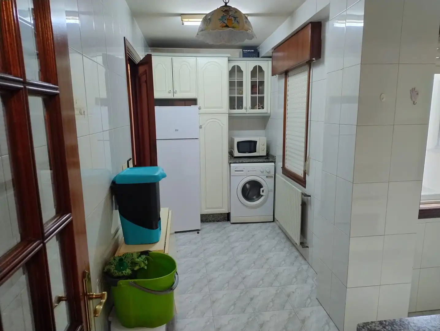 Kitchen of Flat for rent in Santiago de Compostela   with Heating, Furnished and Oven