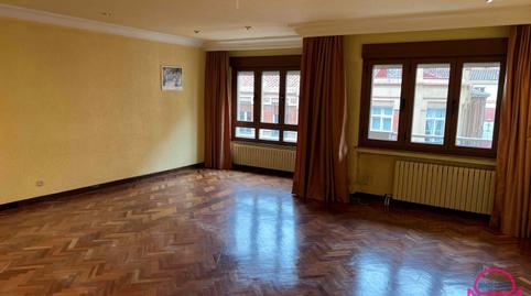 Photo 3 of Flat for sale in Centro Ciudad, León