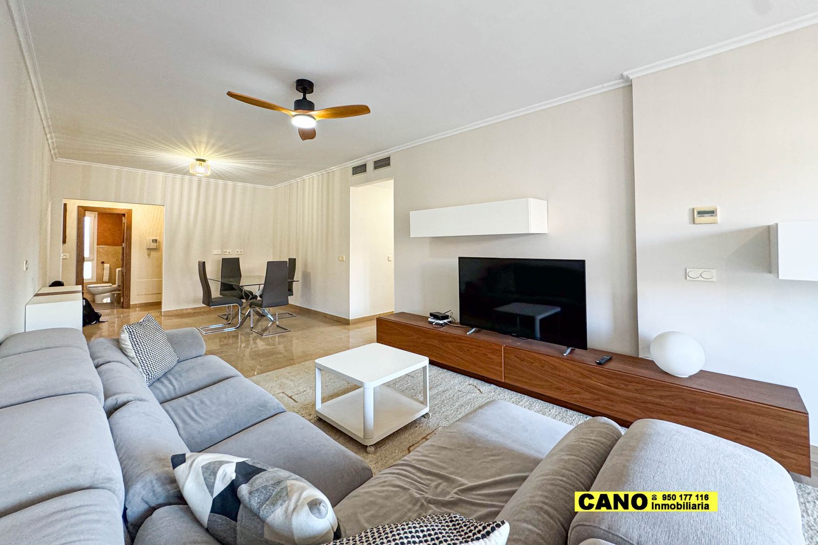 Sala d'estar de Pis en venda en El Ejido amb Aire condicionat, Calefacció i Terrassa