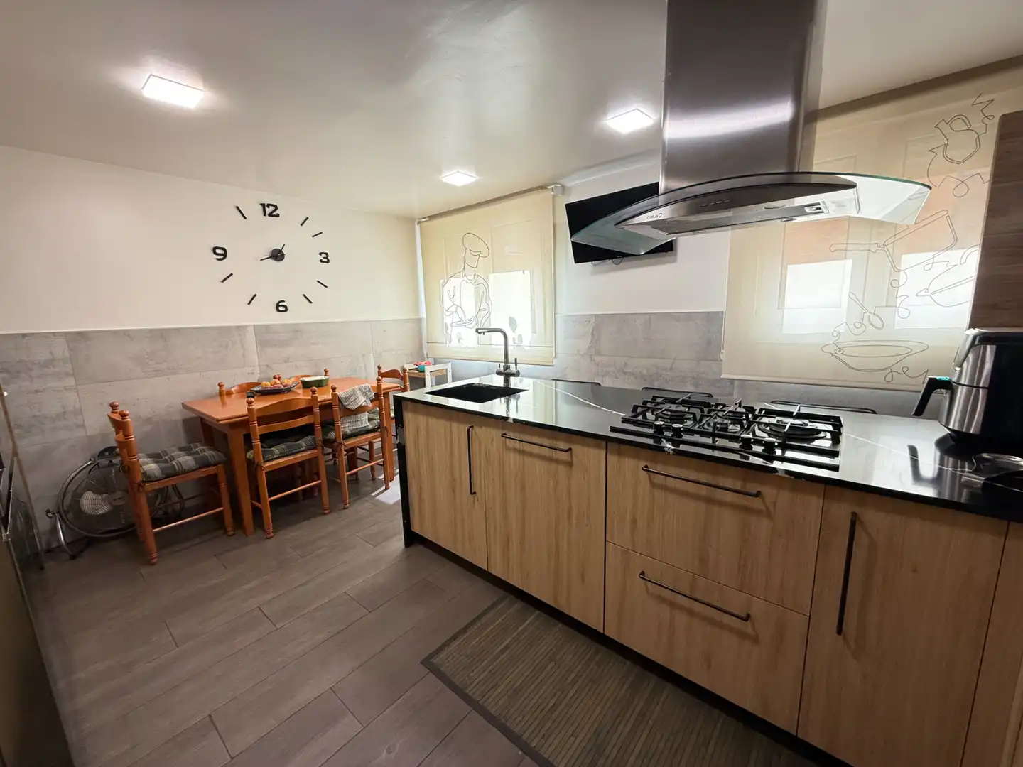 Küche von Wohnung zum Verkauf in Castellón de la Plana / Castelló de la Plana mit Abstellraum