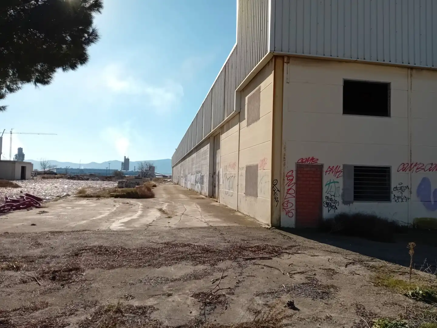 Exterior view of Industrial buildings for sale in Puertollano