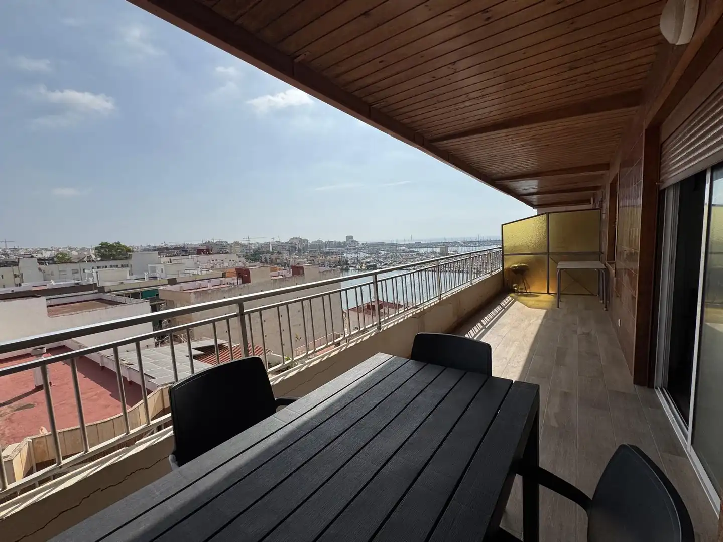 Terrassa de Pis en venda en Torrevieja amb Aire condicionat, Jardí privat i Piscina