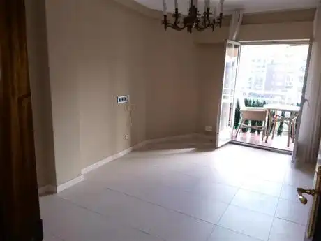 Habitación de Piso de alquiler en Vigo  con Calefacción, Parquet y Amueblado
