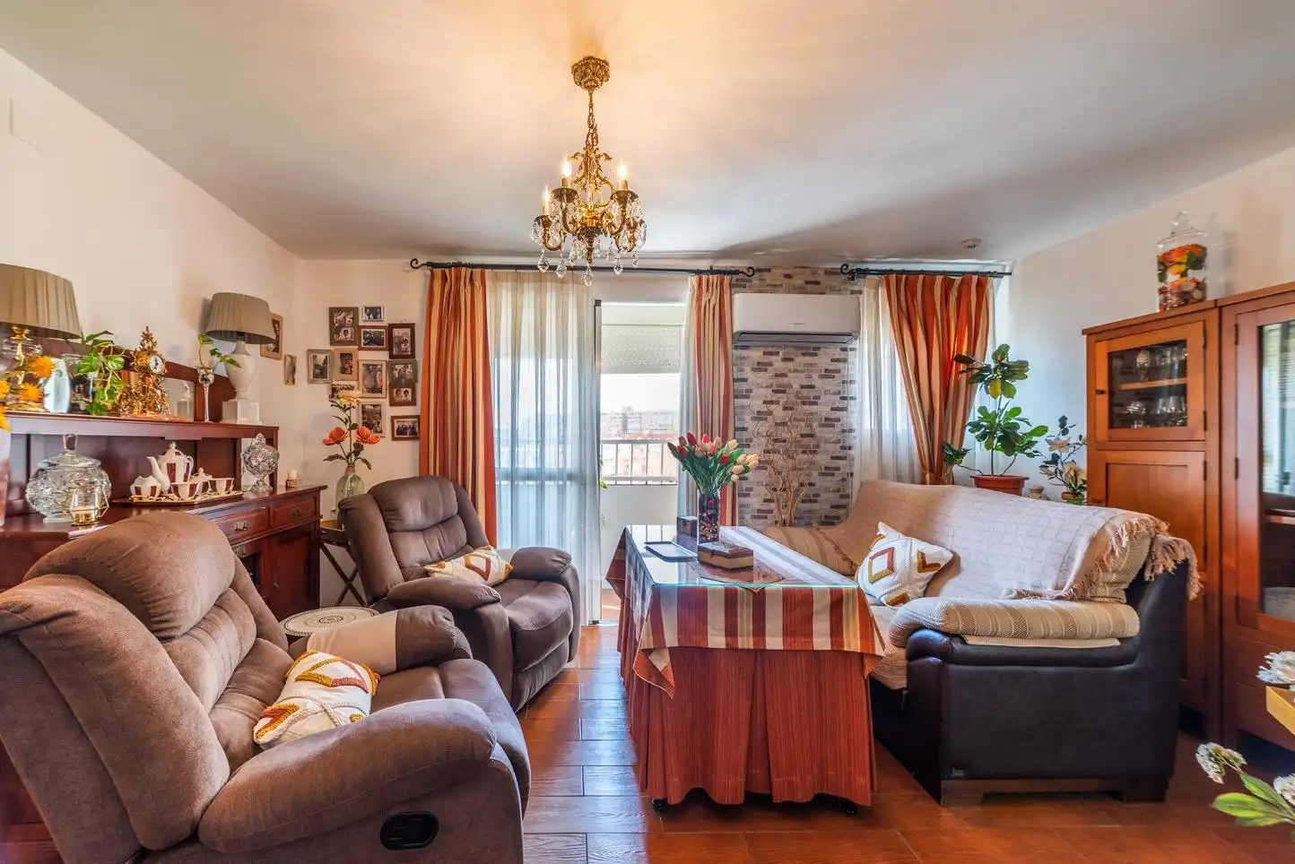 Sala de estar de Piso en venta en  Sevilla Capital con Aire acondicionado y Balcón