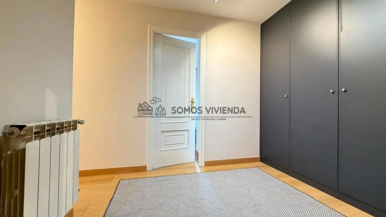 Flat for rent in Ourense Capital   with Heating and Furnished