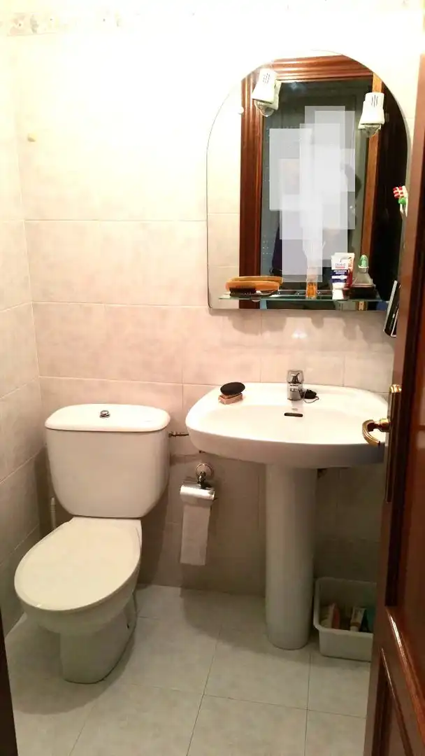 Bathroom of Houses for sale in Miranda de Ebro  with Heating, Terrace and Storage room