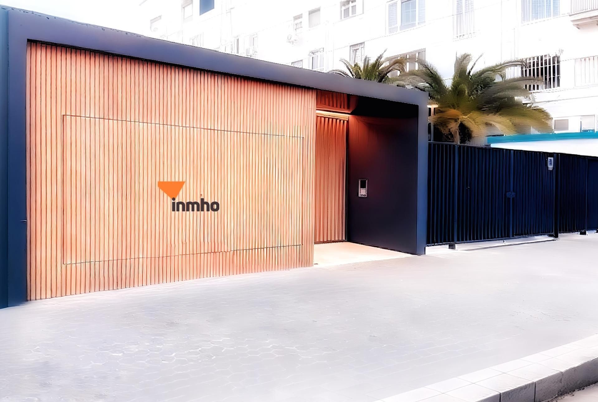 Exterior view of Flat for sale in  Sevilla Capital  with Air Conditioner, Heating and Private garden