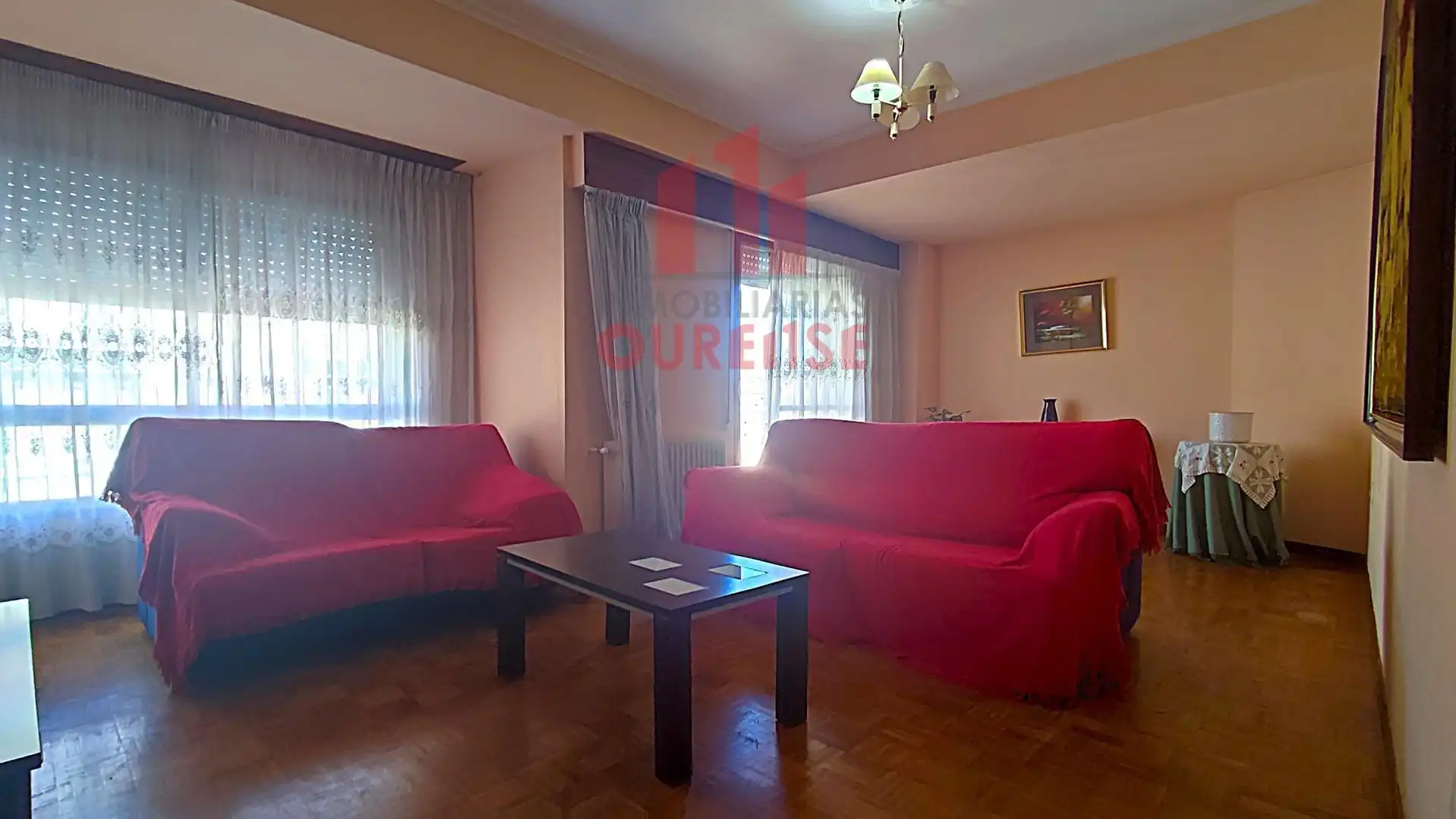 Piso con terraza en alquiler en A Carballeira