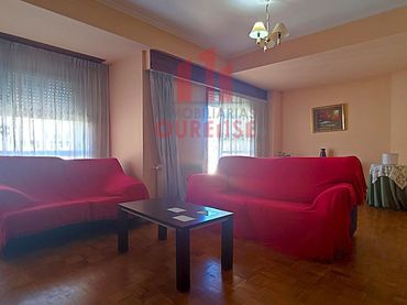Appartamento con balcone in affitto a A Carballeira