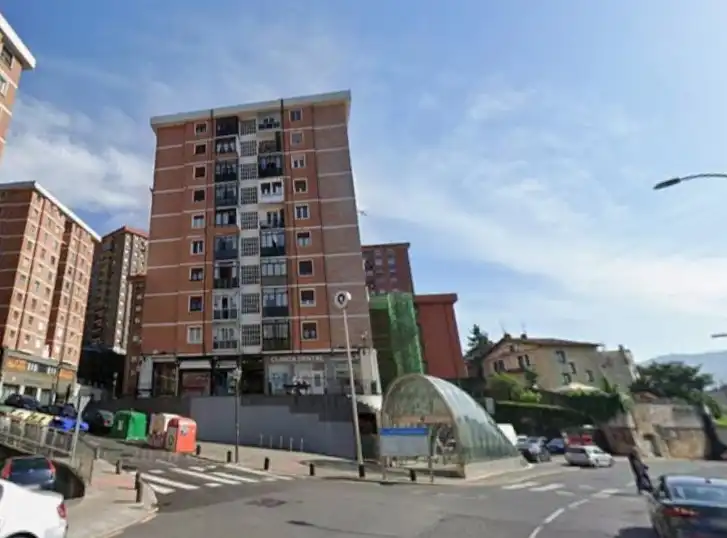 Vista exterior de Pis de lloguer en Bilbao  amb Moblat