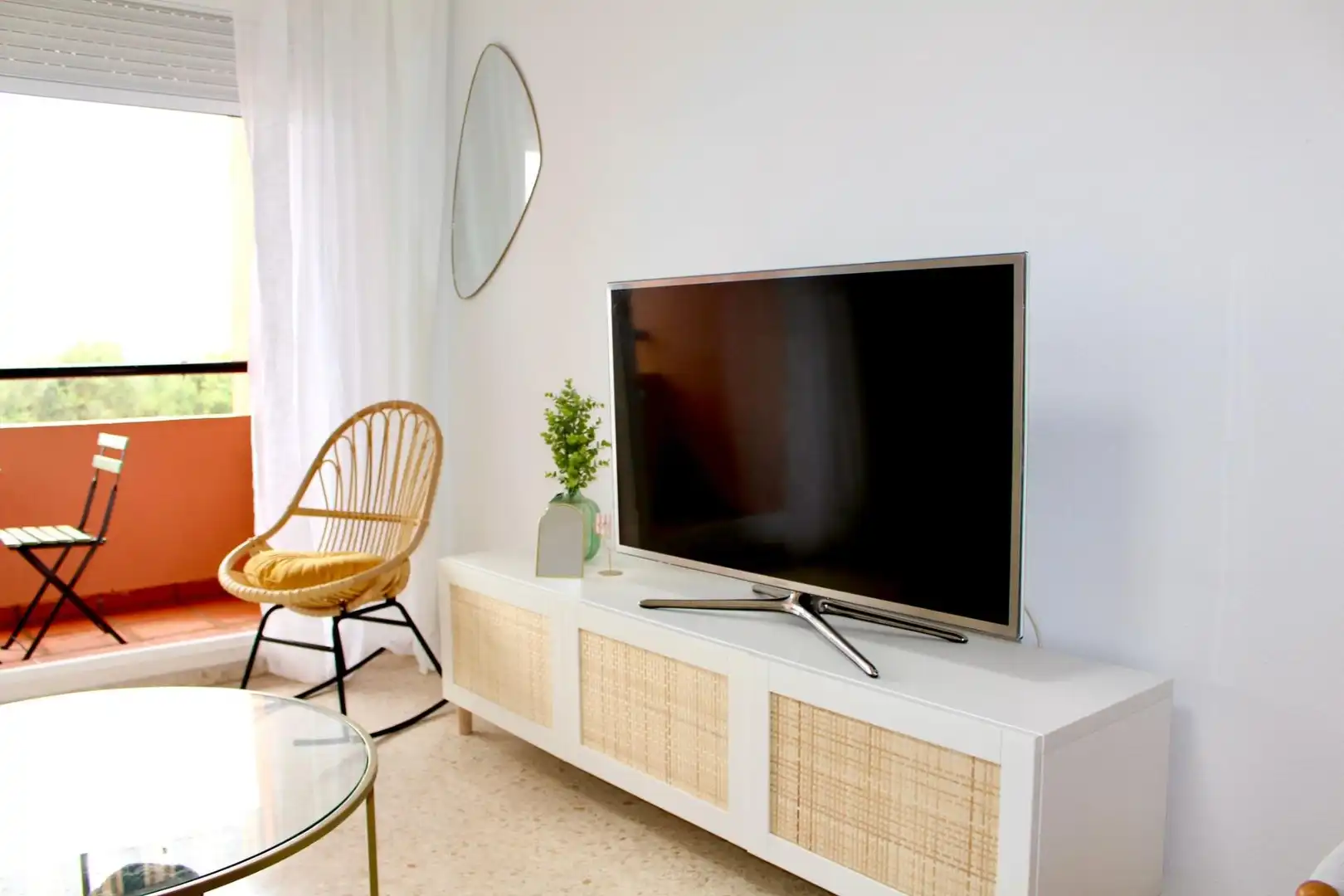 Sala de estar de Apartamento de alquiler en Algeciras con Piscina comunitaria