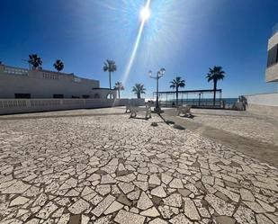 Vista exterior de Casa o xalet en venda en Rota amb Aire condicionat