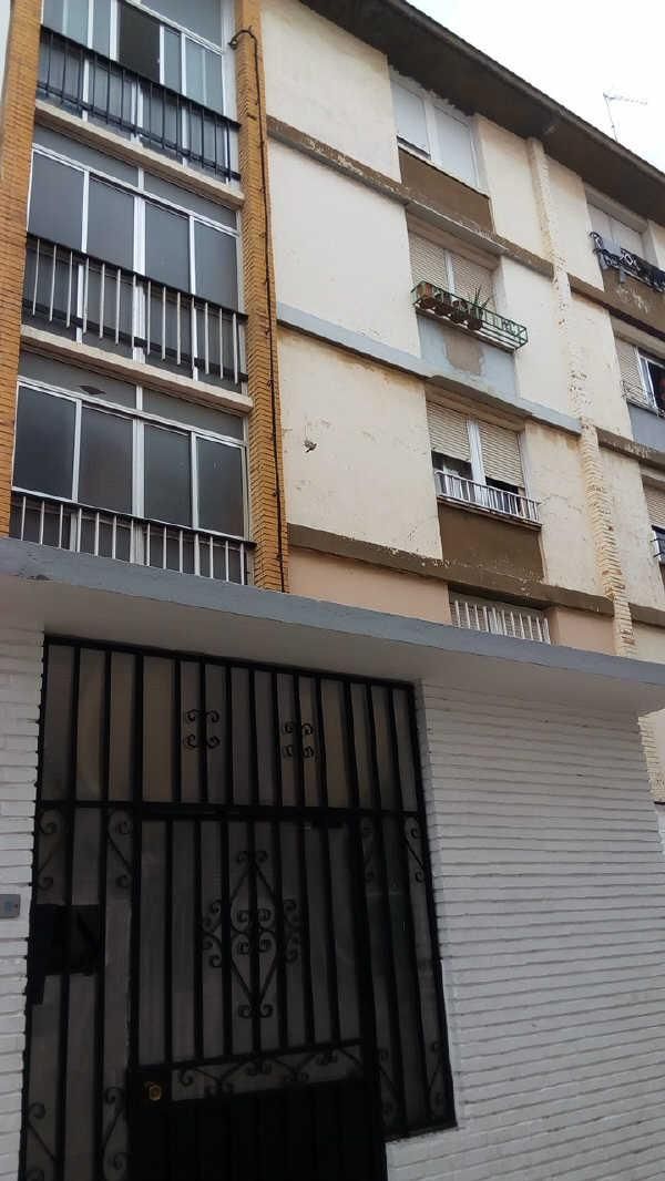Vista exterior de Pis en venda en  Sevilla Capital