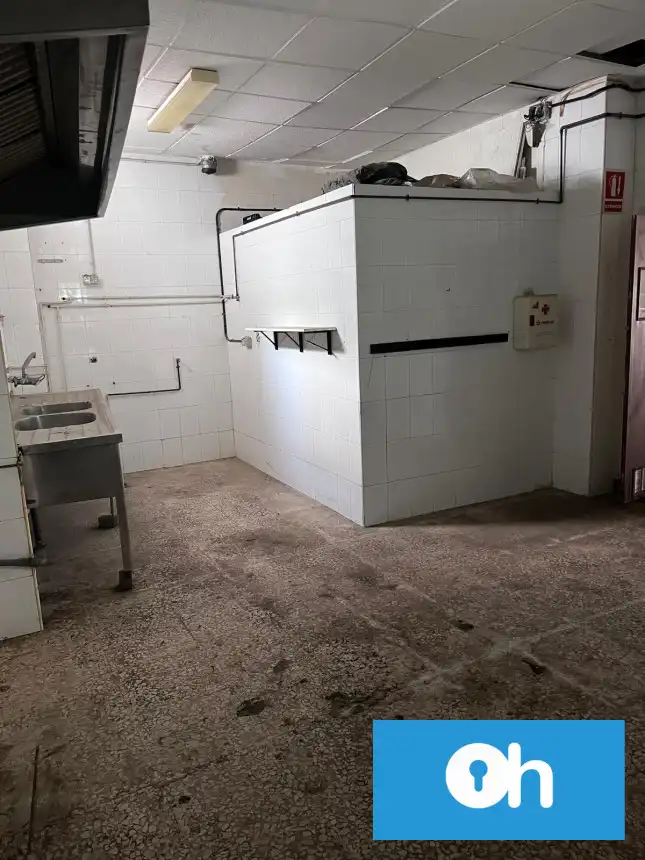 Local comercial en venda a Centro, imagen 3