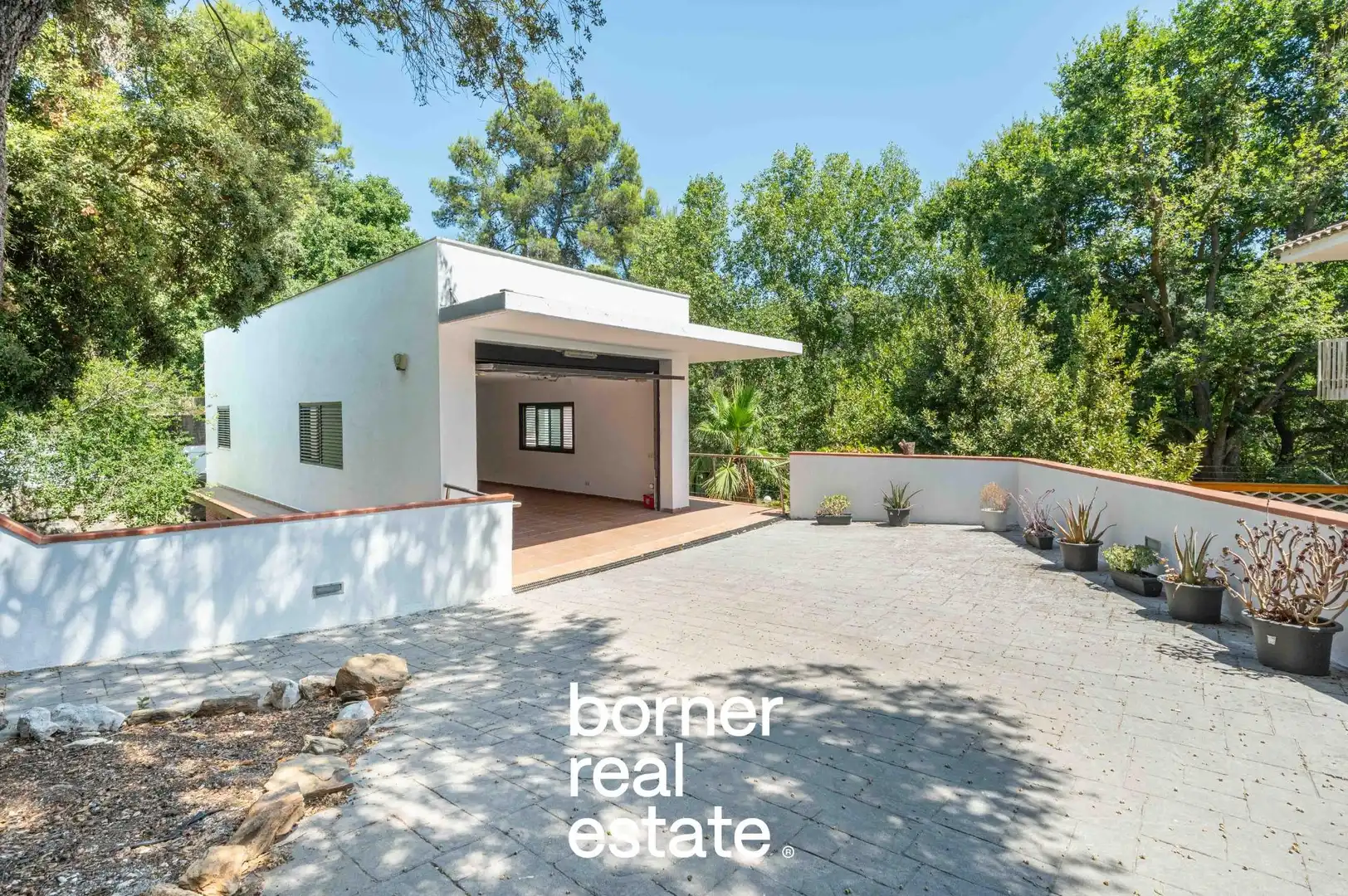 Vista exterior de Casa o chalet en venta en Sant Cugat del Vallès con Aire acondicionado, Calefacción y Jardín privado
