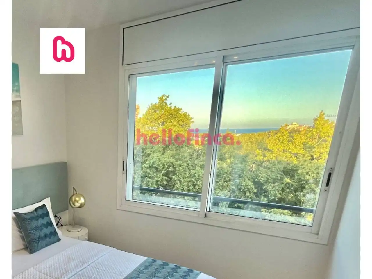 Habitación de Ático en venta en Sant Adrià de Besòs con Aire acondicionado, Calefacción y Parquet
