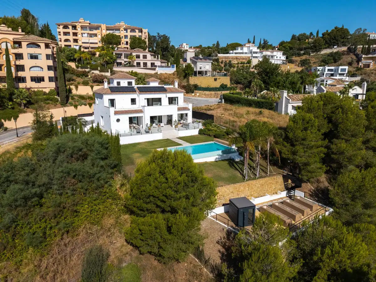 Villa con piscina in vendita a Elviria - Cabopino, imagen 2