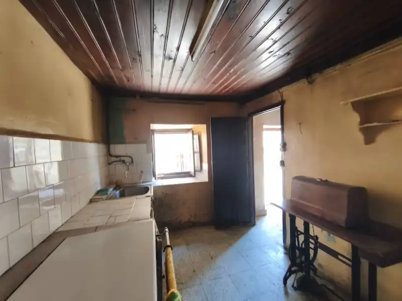 Cuina de Casa adosada en venda en Rionansa amb Calefacció i Jardí privat