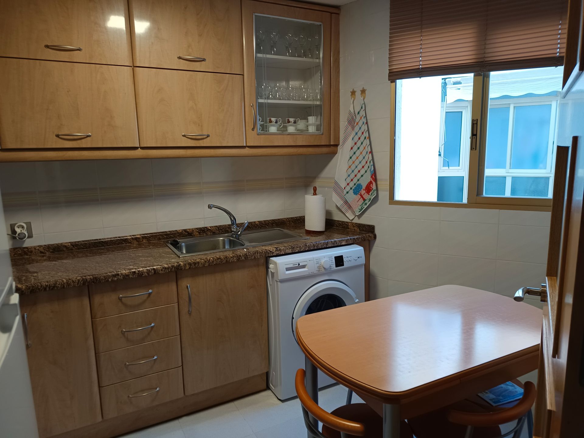 Cuina de Àtic en venda en Alicante / Alacant amb Terrassa, Traster i Moblat