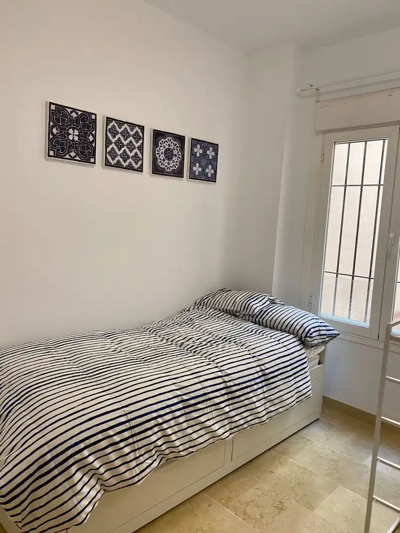 Bedroom of Flat for rent in Málaga  with Air Conditioner, Heating and Terrace