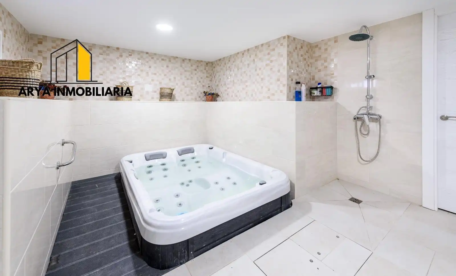 Baño de Casa o chalet en venta en Horche con Aire acondicionado, Calefacción y Jardín privado