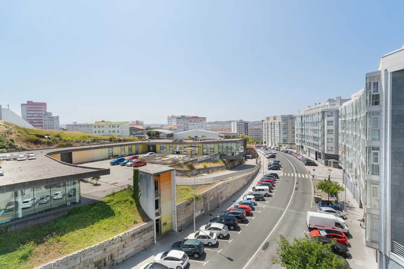 Vista exterior de Pis en venda en A Coruña Capital  amb Calefacció i Parquet