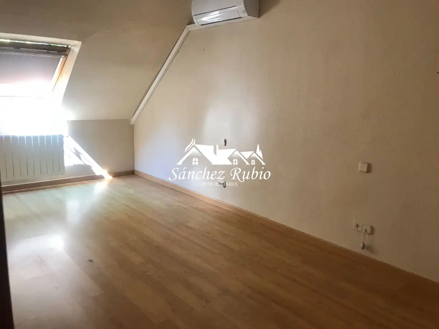 Casa a schiera con piscina in affitto a La Navata, imagen 11