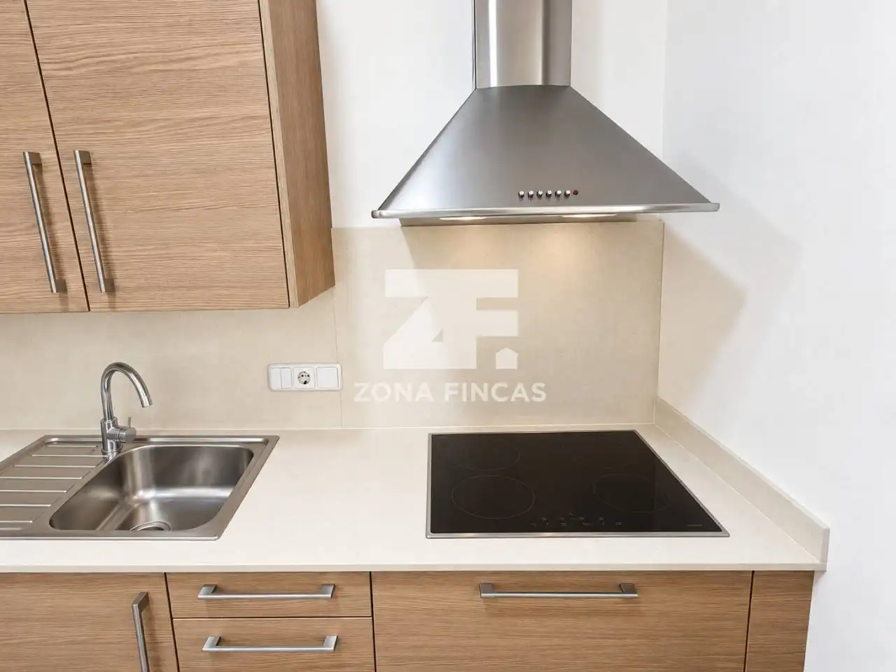 Küche von Wohnung zum Verkauf in Badalona mit Klimaanlage, Heizung und Terrasse