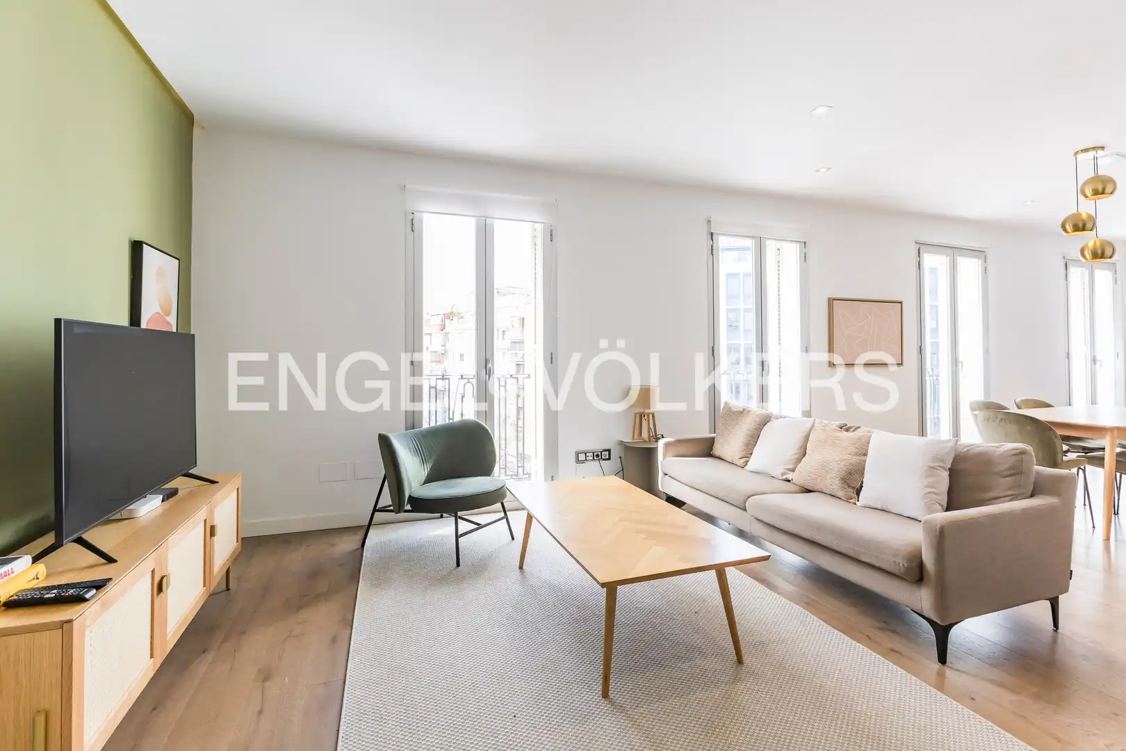 Living room of Flat for rent in  Madrid Capital  with Air Conditioner, Heating and Terrace