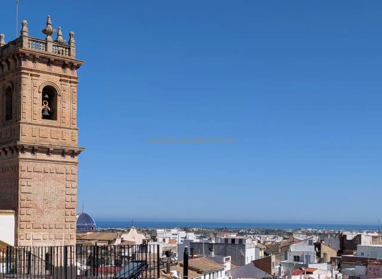 Vista exterior de Casa adosada en venta en Alicante / Alacant con Calefacción