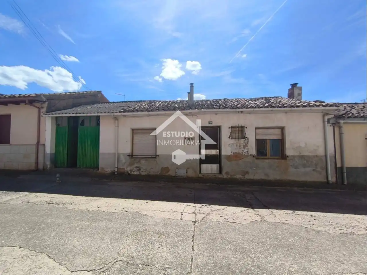 Exterior view of Houses for sale in Mendavia  with Private garden and Storage room