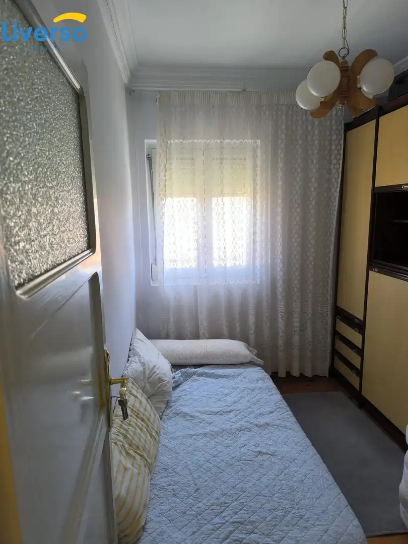 Bedroom of Flat for share in Burgos  with Heating, Terrace and Furnished