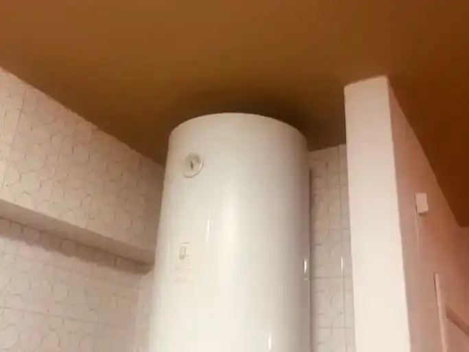 Baño de Piso en venta en Muxía con Parquet y Trastero