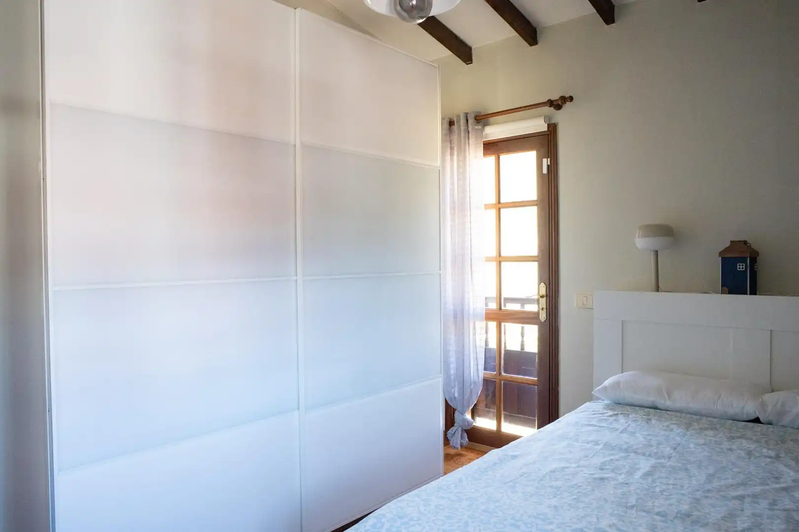 Schlafzimmer von Einfamilien-Reihenhaus zum Verkauf in Valsequillo de Gran Canaria mit Klimaanlage, Heizung und Privatgarten