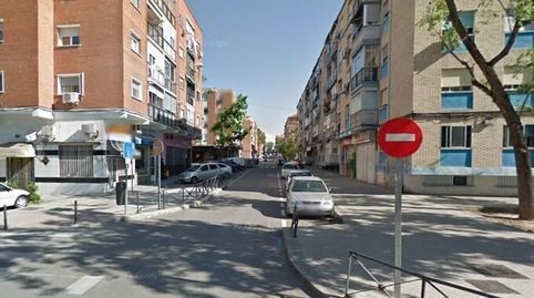 Foto 2 de Piso en venta en Calle Sahara, Los Rosales, Madrid Capital