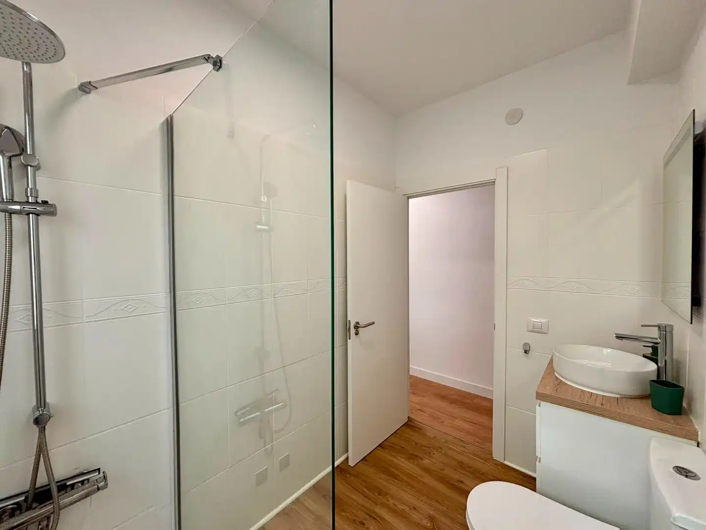 Baño de Piso de alquiler en Santa Cruz de Tenerife con Parquet, Terraza y Amueblado