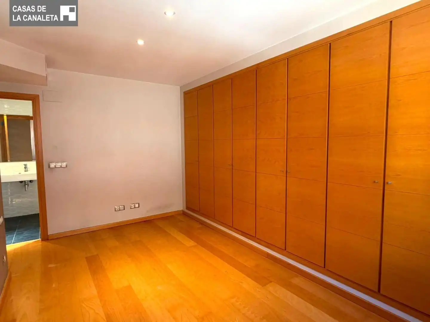 Habitación de Piso de alquiler en Mislata con Aire acondicionado, Calefacción y Parquet