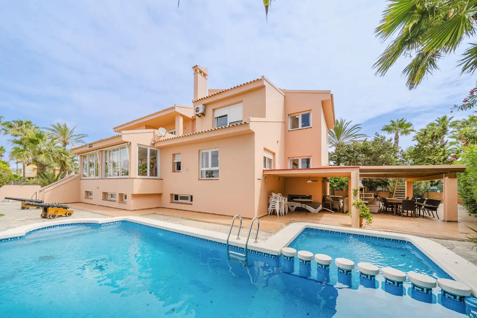 Casa amb piscina en venda a Entremares, imagen 2