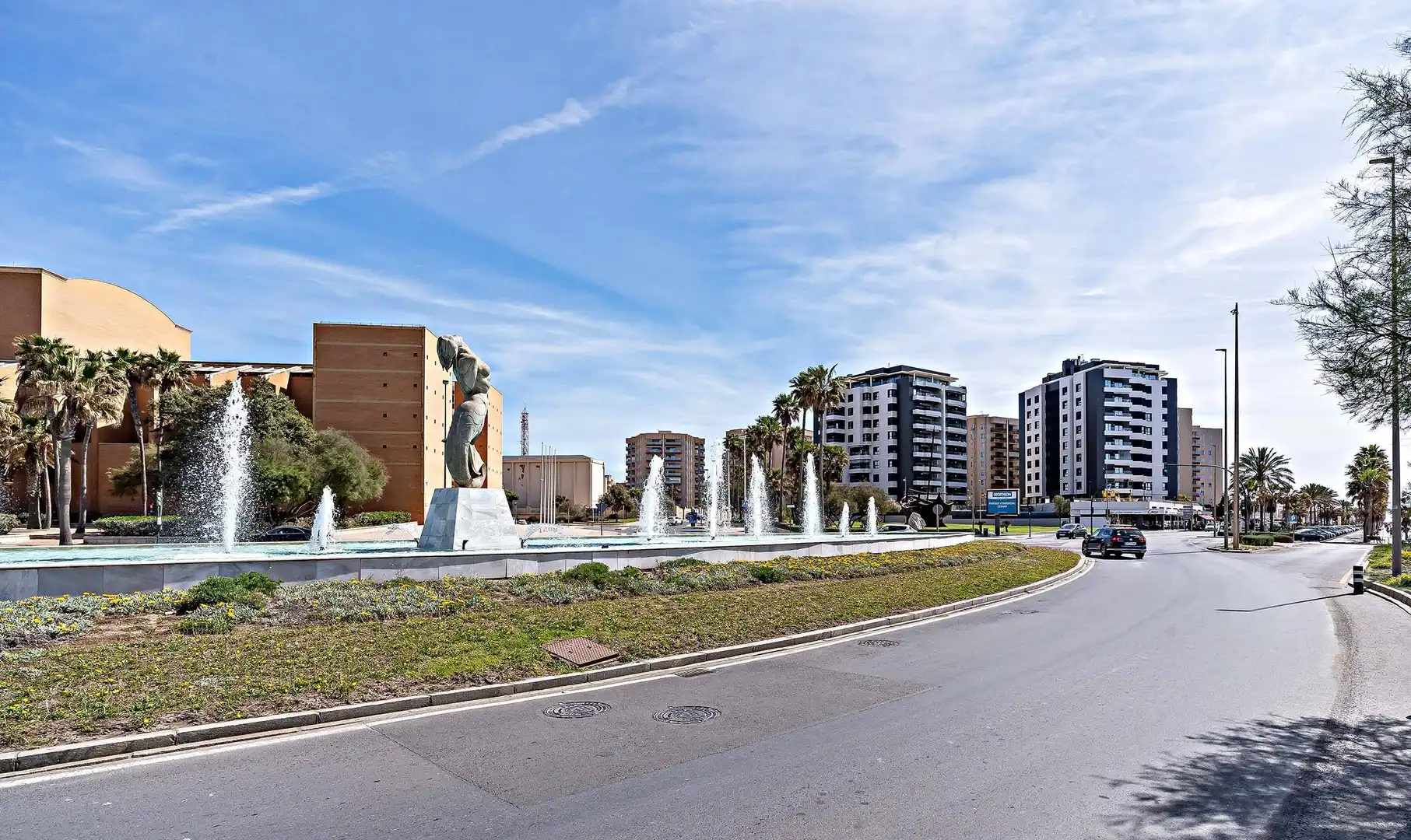 Vista exterior de Àtic en venda en Almería amb Aire condicionat, Calefacció i Terrassa