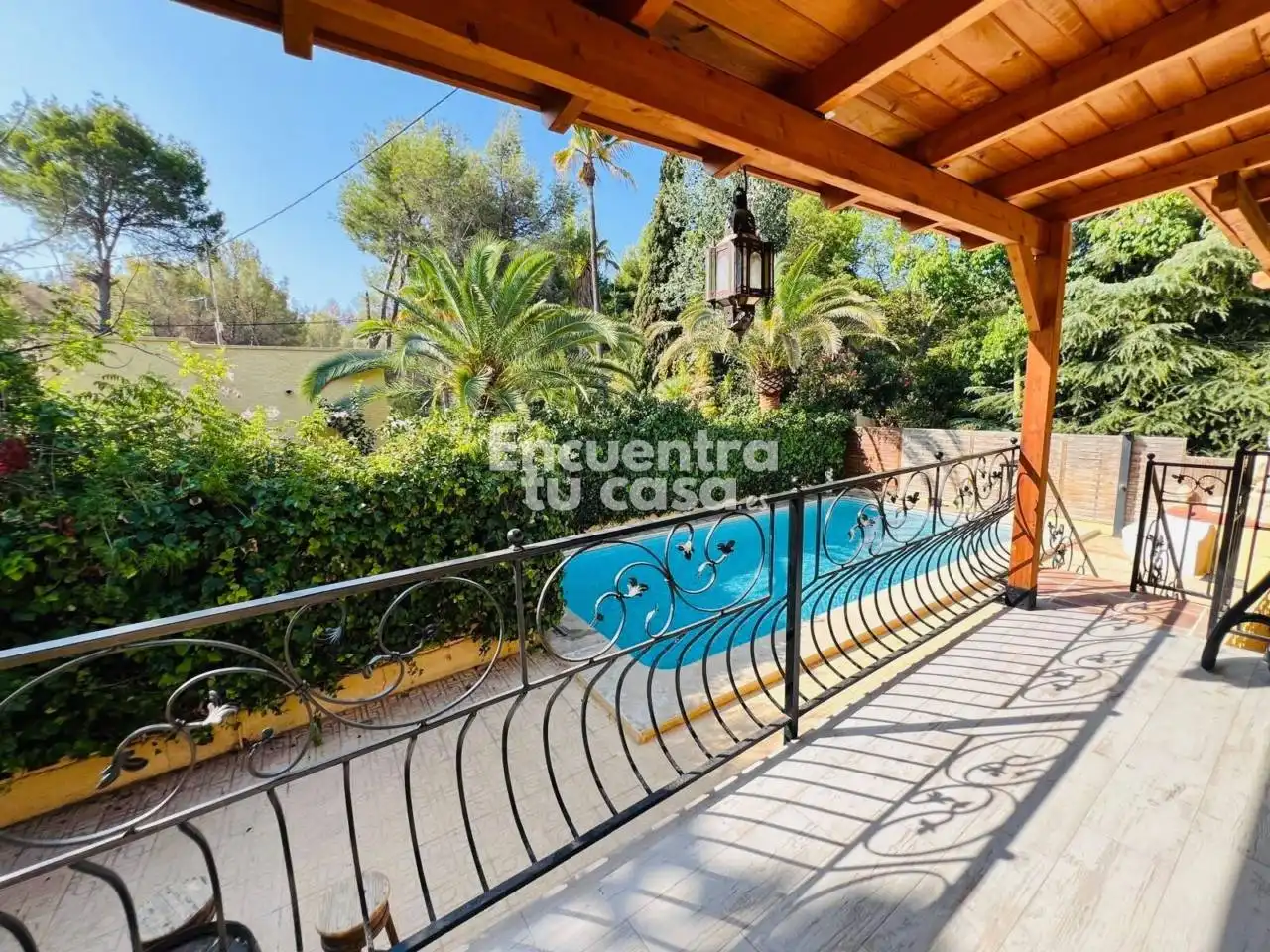 Vista exterior de Casa o chalet de alquiler en L'Alfàs del Pi con Aire acondicionado, Calefacción y Jardín privado