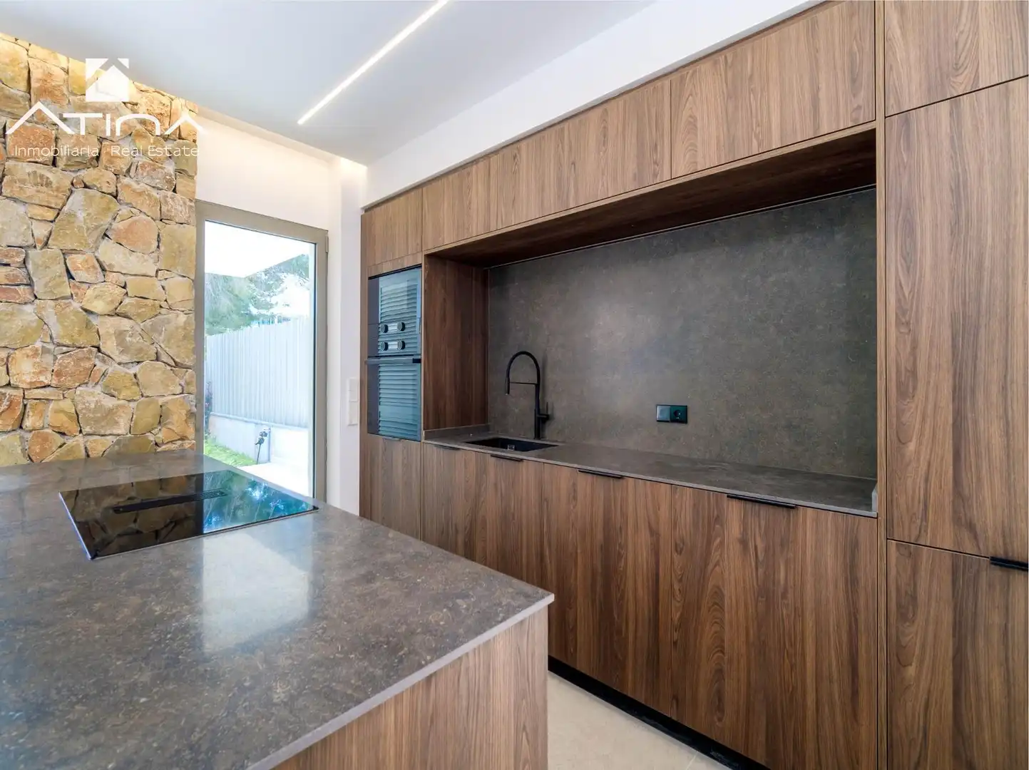 Ground floor for sale in Calle Calle Génova, Montañar - El Arenal