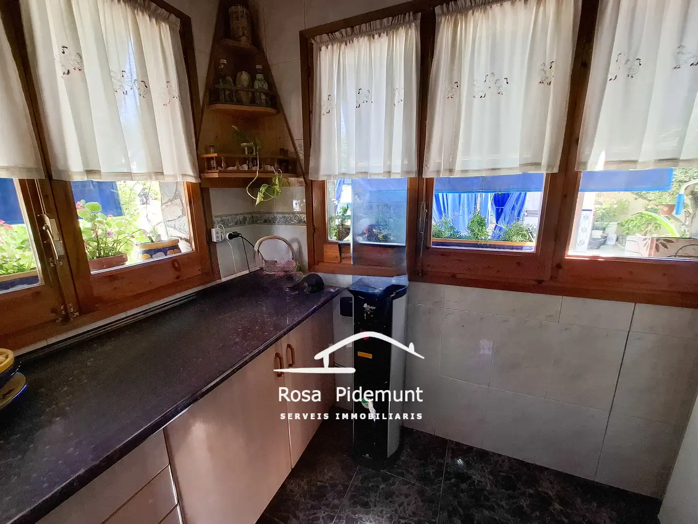 Casa amb piscina en venda a Carrer Dàlia, imagen 6