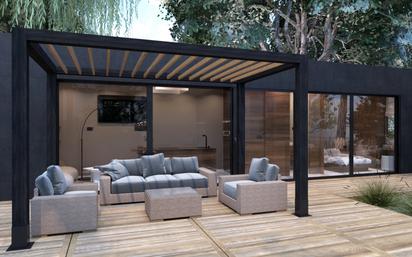 Terrassa de Casa o xalet en venda en Bergondo amb Parquet, Terrassa i Moblat