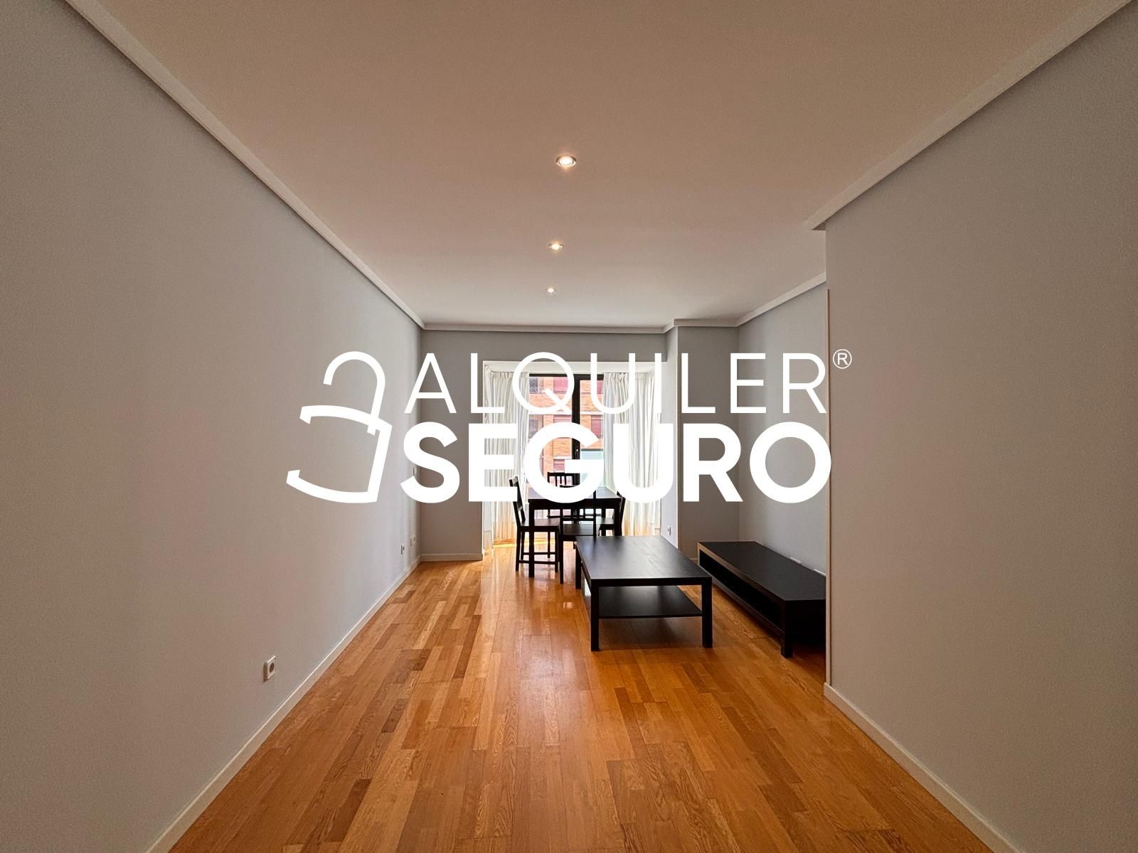 Flat to rent in  Madrid Capital  with Air Conditioner, Heating and Swimming Pool