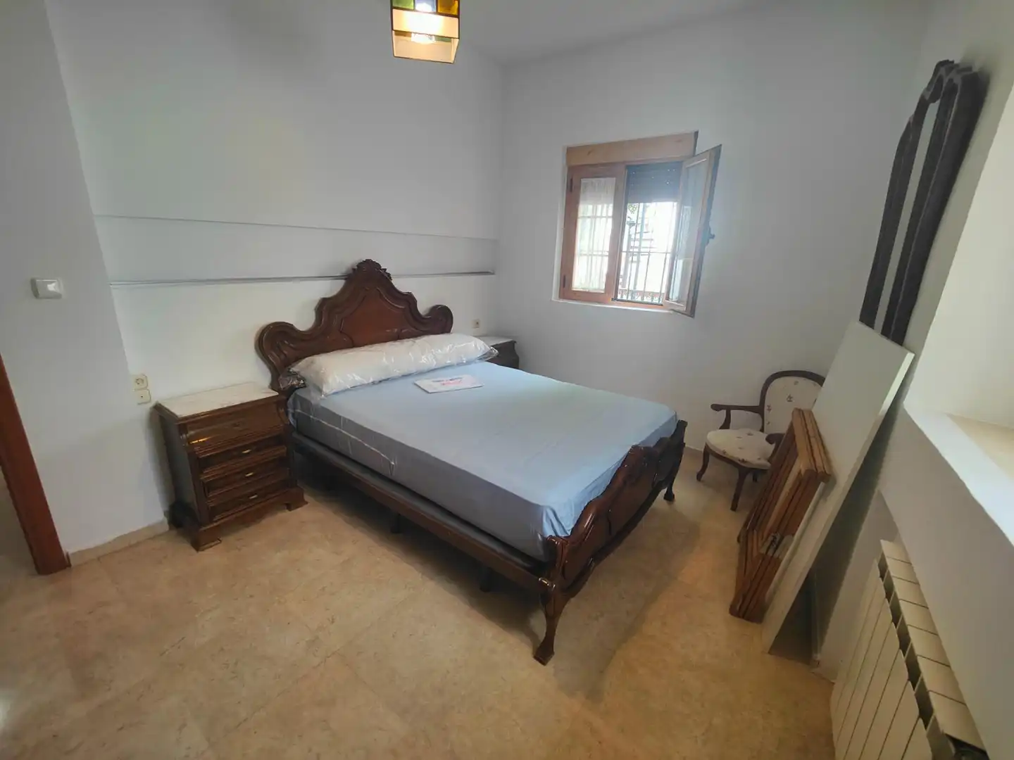 Habitación de Casa o chalet de alquiler en Granada con Calefacción, Jardín privado y Terraza